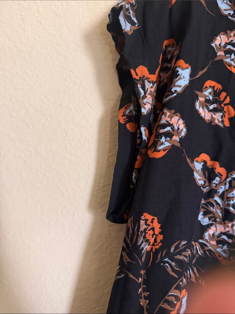 Black Rainn Black Floral Short-Sleeve Button-Front Blouse - Picture 3 of 5